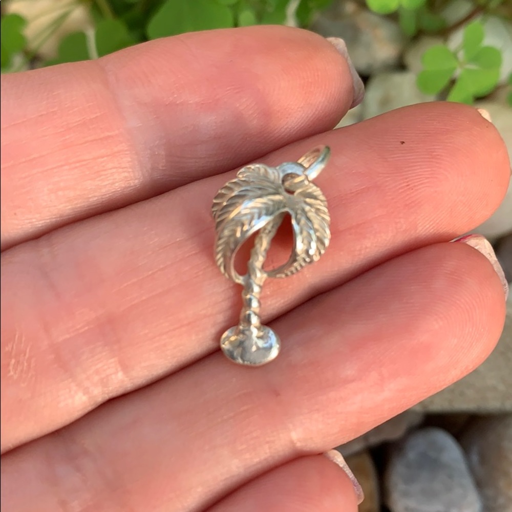 Sterling Silver Palmetto Tree Charm - Picture 1 of 12